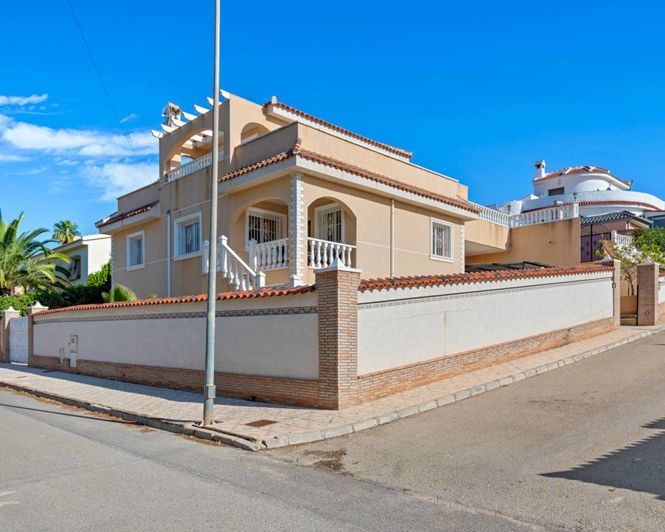 Image No.40-Villa de 7 chambres à vendre à Ciudad Quesada