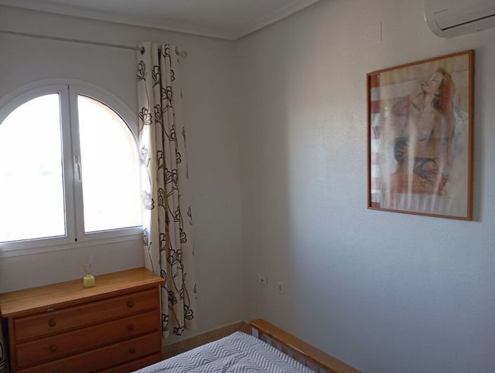 Image No.14-2 Bed Property for sale