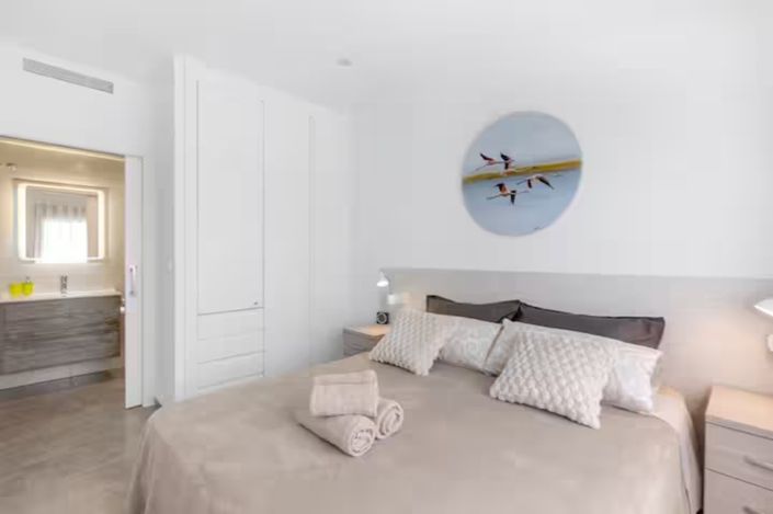 Image No.16-2 Bed Apartment for sale