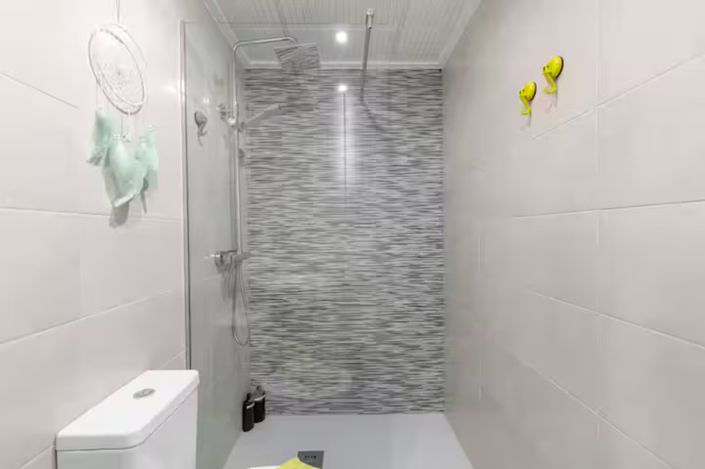 Image No.18-2 Bed Apartment for sale