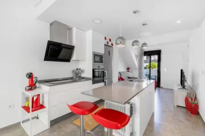 Image No.6-2 Bed Apartment for sale