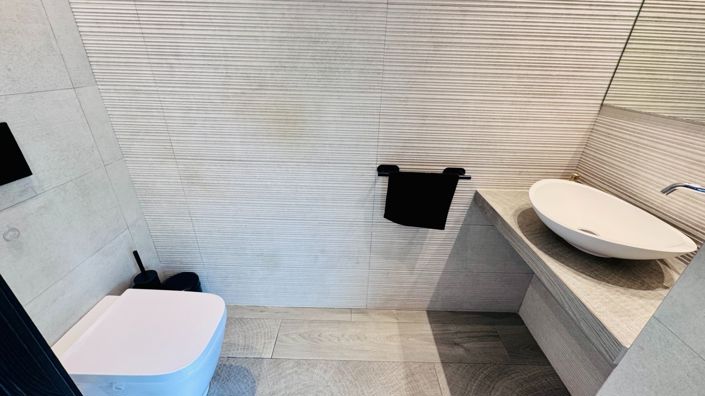 Image No.25-2 Bed Villa for sale