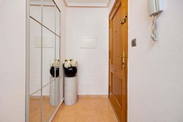 Image No.19-3 Bed Apartment for sale