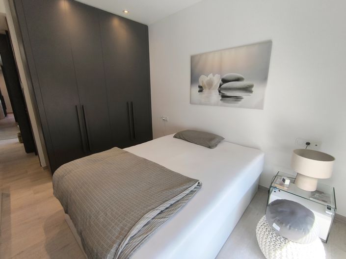 Image No.17-3 Bed Villa for sale