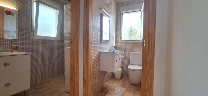 Image No.5-7 Bed Villa for sale