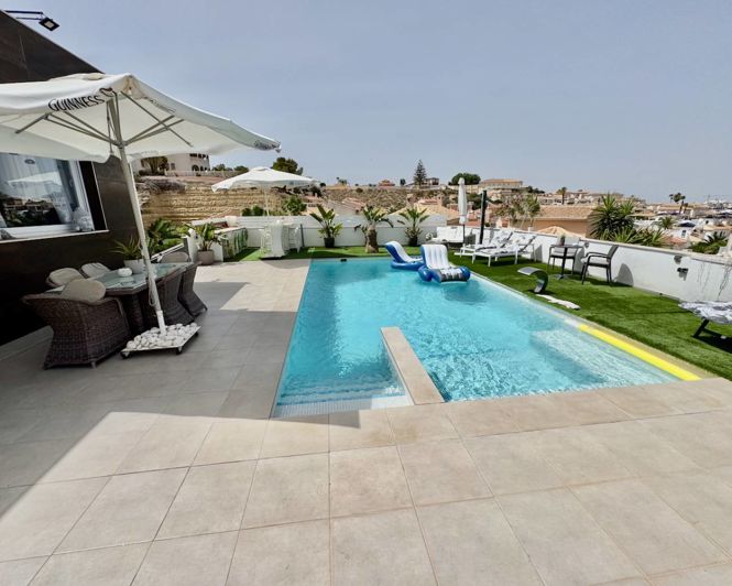 Image No.39-6 Bed Villa for sale