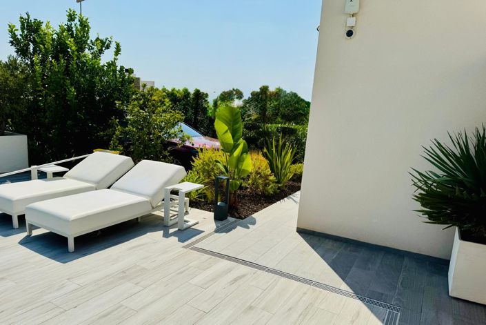 Image No.16-2 Bed Villa for sale