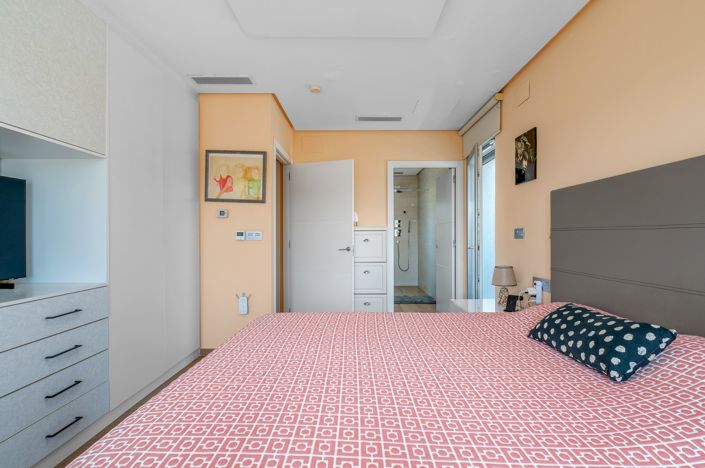 Image No.14-2 Bed Villa for sale