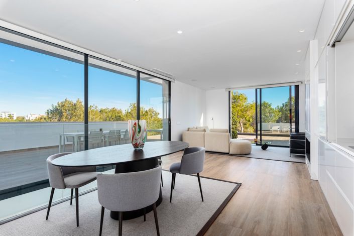 Image No.18-4 Bed Villa for sale