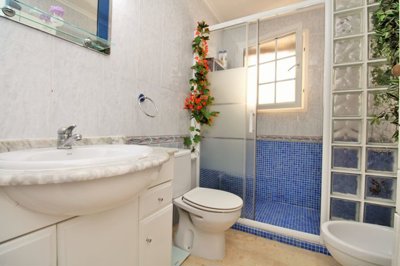 6623o1j8lumpfg1hanrrr1sh511e18mq2n