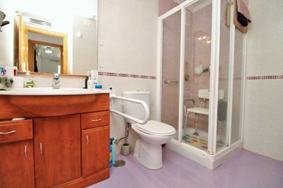 6478o1j778eacb15el187jtg61r8t3ef2h