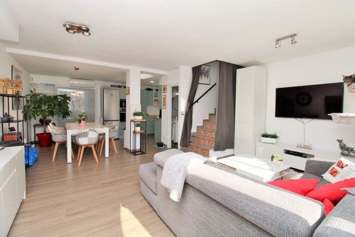 Image No.5-2 Bed Townhouse for sale