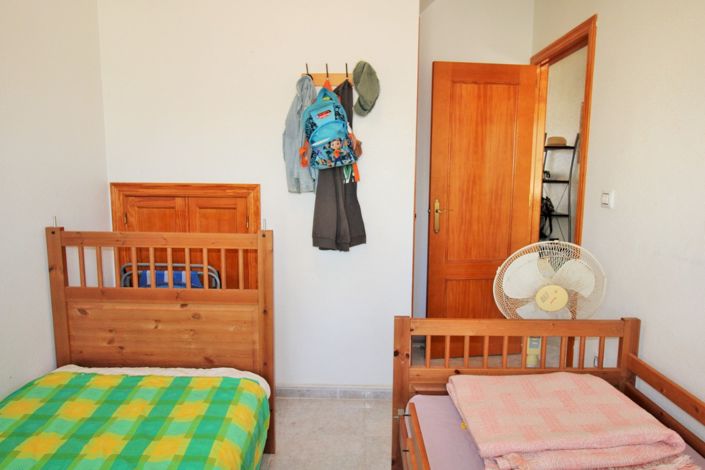 Image No.14-3 Bed Townhouse for sale