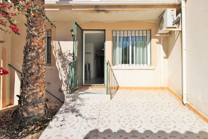 Image No.21-3 Bed Townhouse for sale