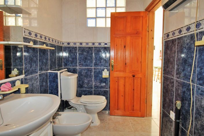 Image No.31-3 Bed Townhouse for sale