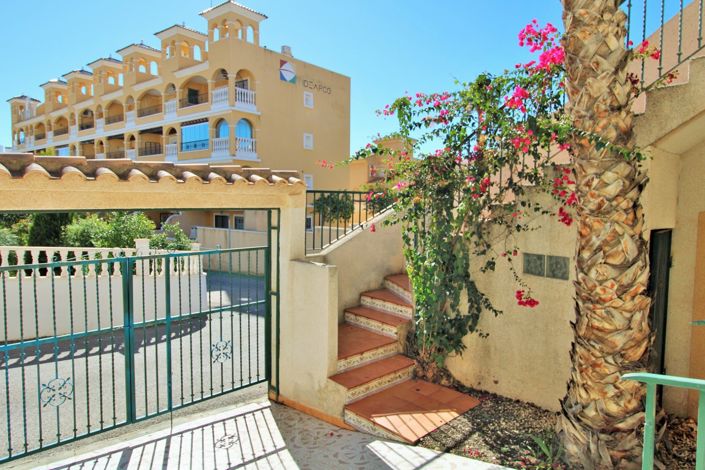 Image No.37-3 Bed Townhouse for sale