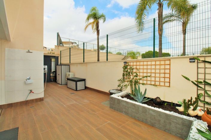 Image No.23-2 Bed Apartment for sale