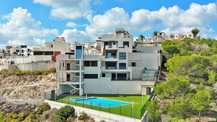 Image No.26-2 Bed Apartment for sale