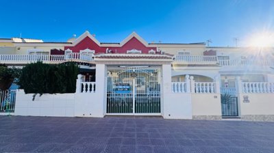 2 Bed Townhouse for sale