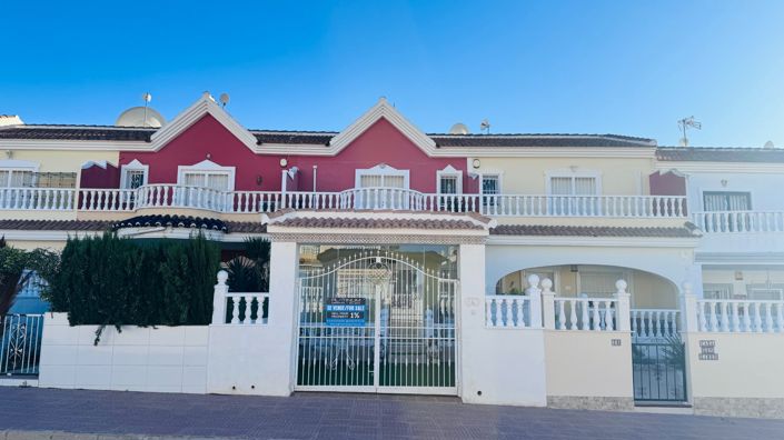 Image No.26-2 Bed Townhouse for sale