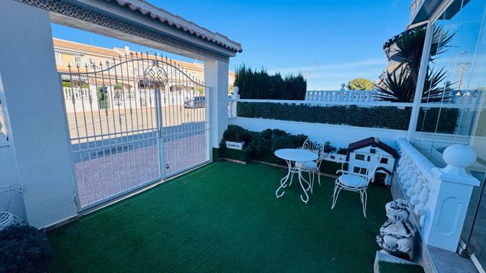 Image No.4-2 Bed Townhouse for sale