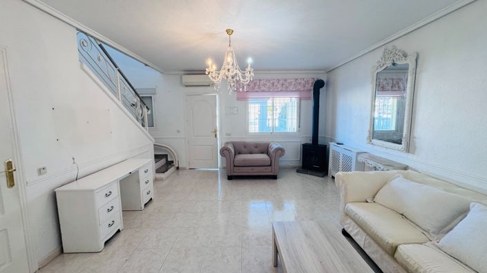 Image No.9-2 Bed Townhouse for sale