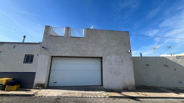 Image No.34-5 Bed Townhouse for sale