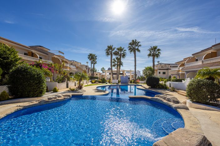 Image No.40-2 Bed Property for sale