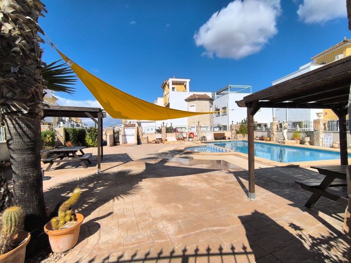 Image No.23-3 Bed Townhouse for sale