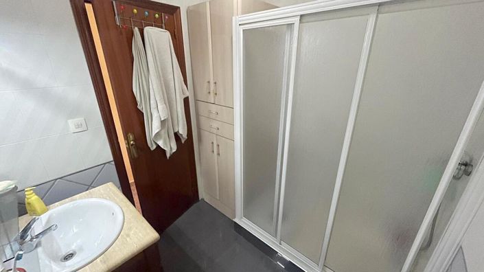 Image No.34-4 Bed Townhouse for sale