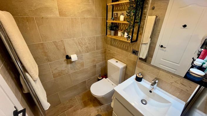 Image No.19-2 Bed Apartment for sale