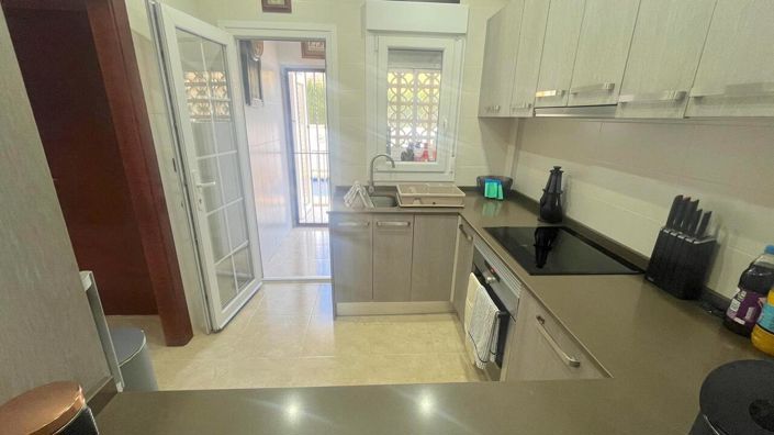 Image No.25-3 Bed Villa for sale