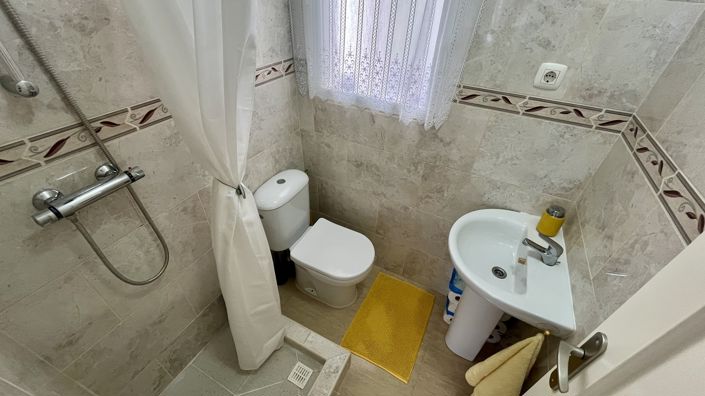 Image No.11-3 Bed Villa for sale