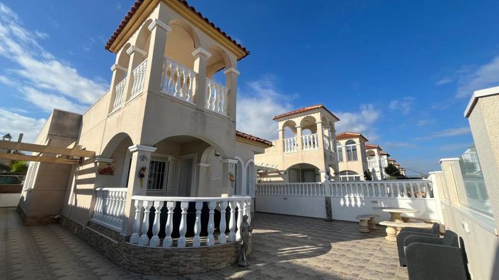 Image No.20-3 Bed Villa for sale