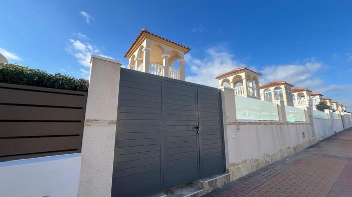 Image No.49-3 Bed Villa for sale