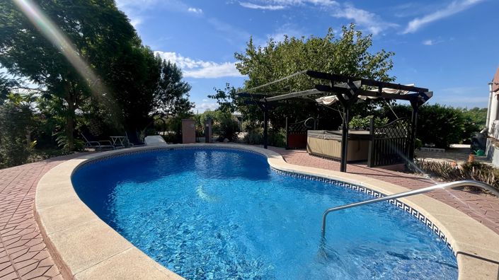 Image No.17-3 Bed Villa for sale