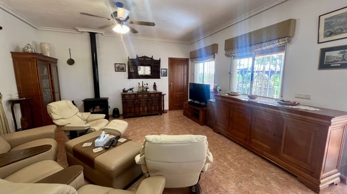 Image No.40-3 Bed Villa for sale