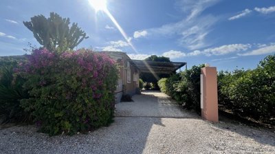 6379157982villaforsaleinorihuela30559290large