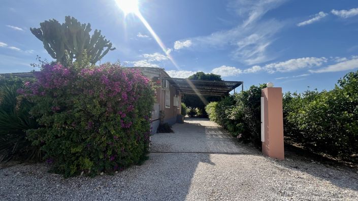 Image No.5-3 Bed Villa for sale