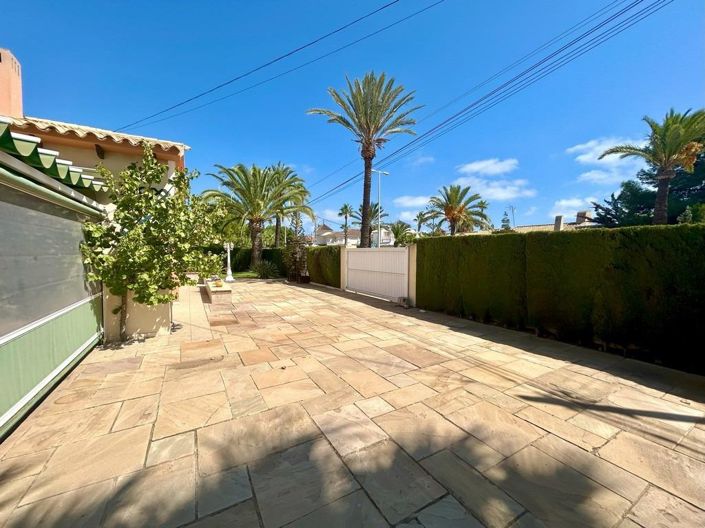 Image No.20-3 Bed Villa for sale