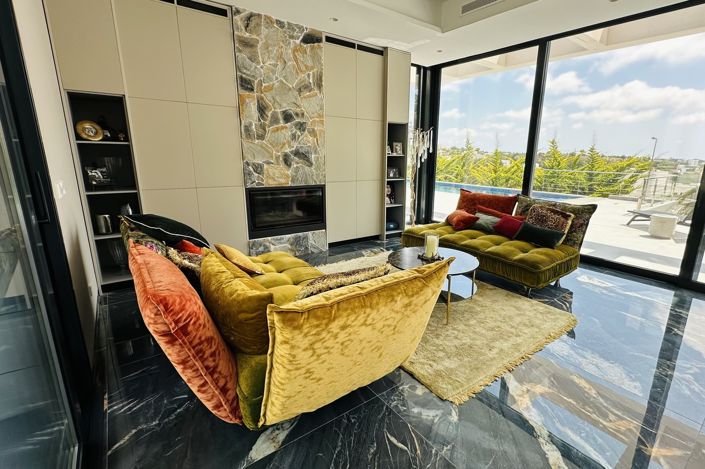 Image No.7-6 Bed Villa for sale