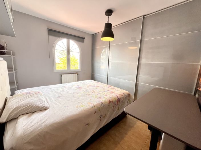 Image No.10-5 Bed Villa for sale