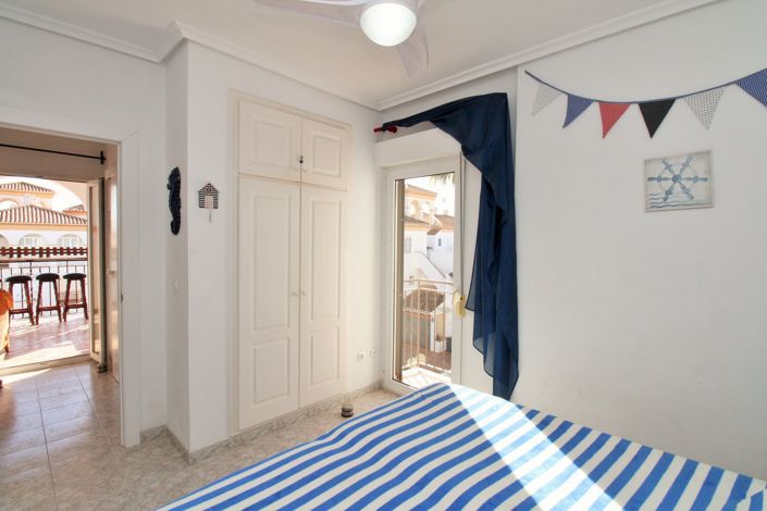 Image No.21-3 Bed Apartment for sale