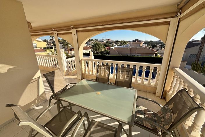 Image No.43-5 Bed Property for sale