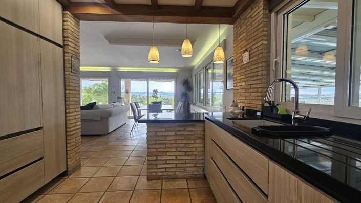 Image No.15-4 Bed Villa for sale