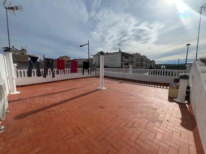 Image No.25-4 Bed Townhouse for sale