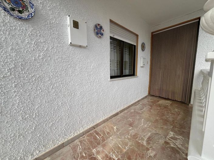 Image No.30-4 Bed Townhouse for sale