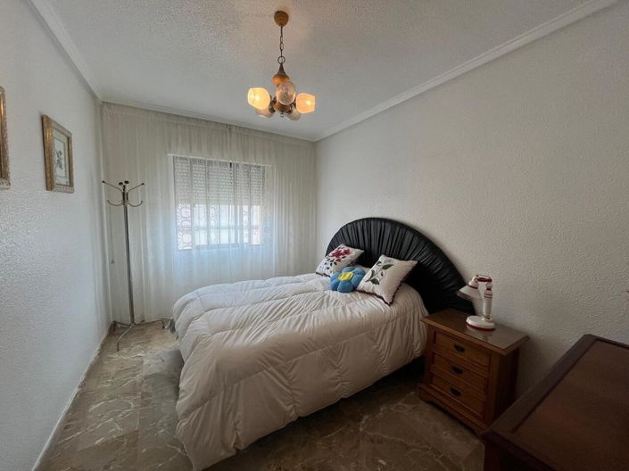 Image No.4-4 Bed Townhouse for sale