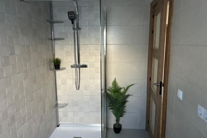 Image No.19-3 Bed Townhouse for sale