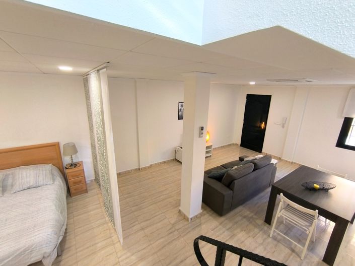 Image No.18-2 Bed Property for sale